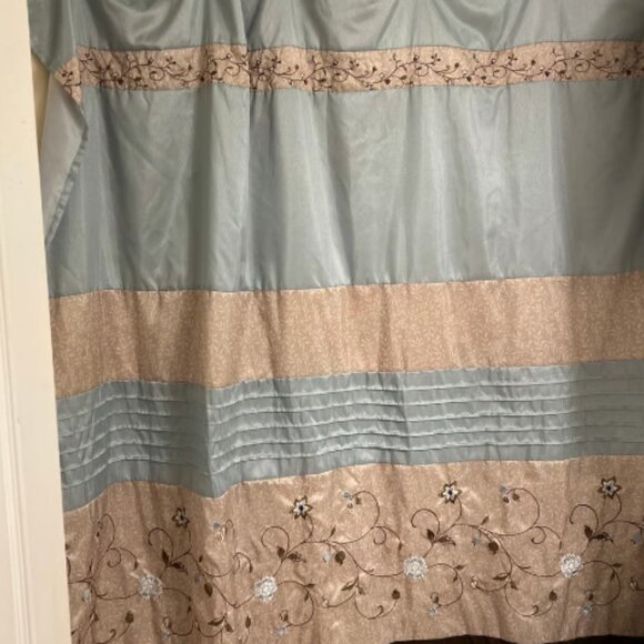 Madison Park Shower Curtain - Picture 2 of 4